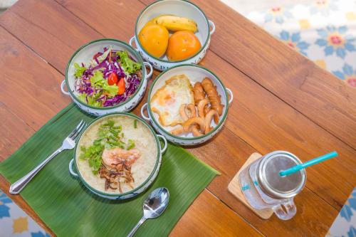 Makanan di atau berdekatan vila ini