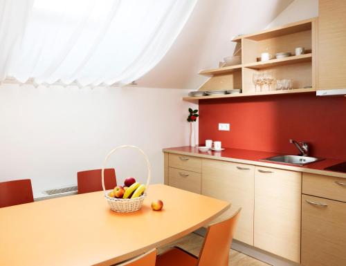 Küche/Küchenzeile in der Unterkunft Garni Hotel Savica - Sava Hotels & Resorts