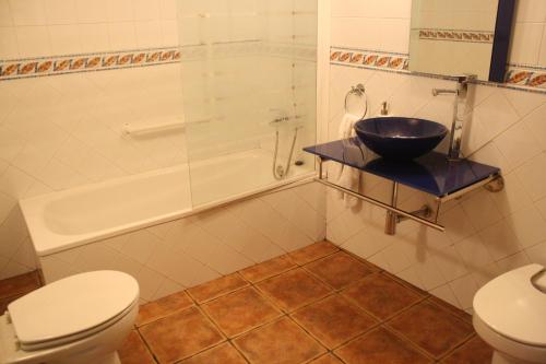 A bathroom at Casa Rural La Xiarapina