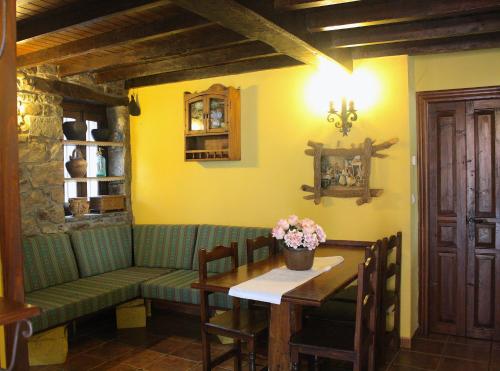 Casa Rural La Xiarapina, Serrapio – Updated 2021 Prices