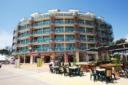 Budova, kde se aparthotel nachází