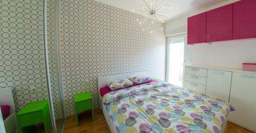 Llit o llits en una habitació de Apartment Lemon