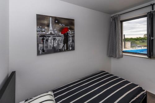 Ένα ή περισσότερα κρεβάτια σε δωμάτιο στο Modern Villa Sol Anima with Private Pool