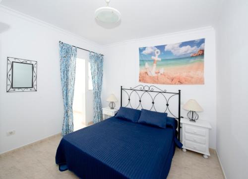 Photo de la galerie de l'établissement Apartamento "La casa de la Playa" con wifi y 3 dormitorios, à Arinaga