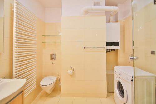 A bathroom at Apartamenty Świnoujście - Casa Marina