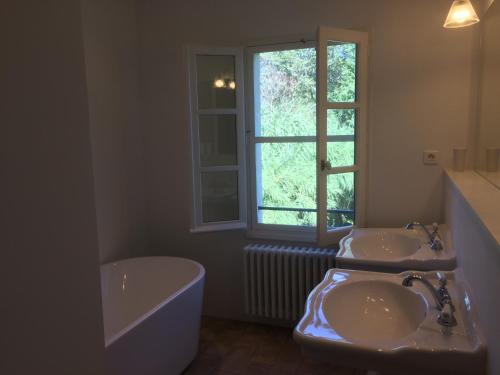 Kúpeľňa v ubytovaní Les Amarines
