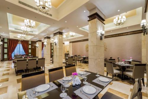 Restavracija oz. druge možnosti za prehrano v nastanitvi Boudl Mahayel Aseer