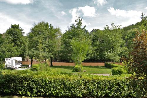 ナジャックにあるCamping Le Païsserouのギャラリーの写真