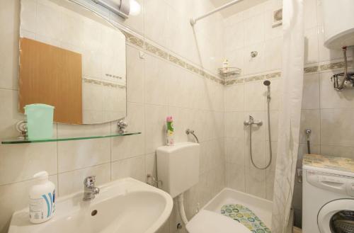 Gallery image of Apartments Mira - great location in Splitska