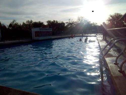 Piscine de l'établissement Cabañas Ecodesert ou située à proximité