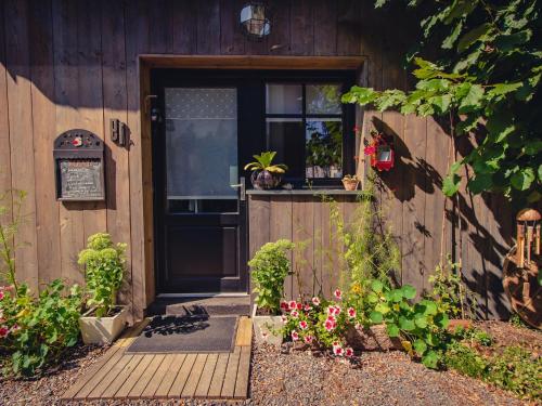 Taman di luar Saint-Quirin Garden Stay