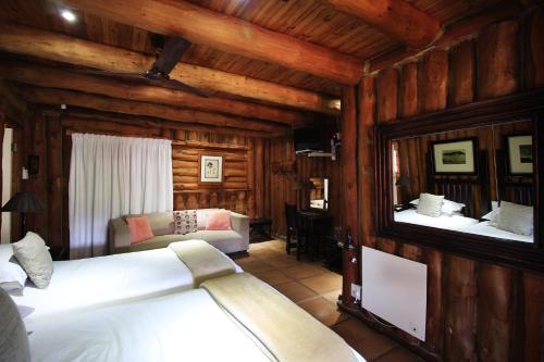 Кровать или кровати в номере The Old Orchard Guest House