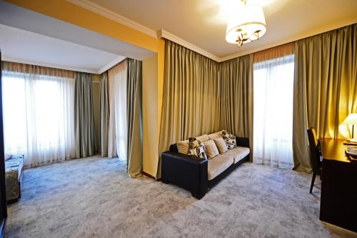 Un lugar para sentarse en Hotel Astoria Tbilisi