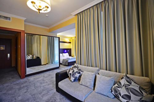 Un lugar para sentarse en Hotel Astoria Tbilisi