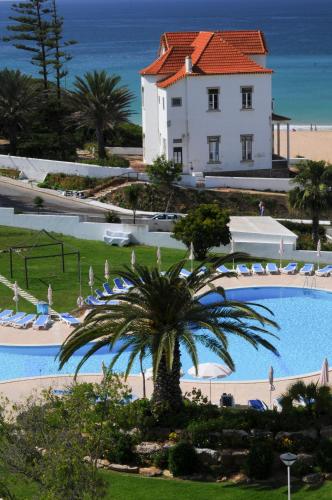Bazén v ubytování INATEL Albufeira nebo v jeho okolí