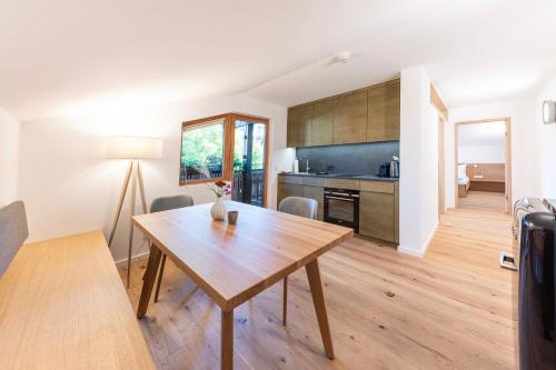 Kuchyň nebo kuchyňský kout v ubytování Kuglerhof Appartements