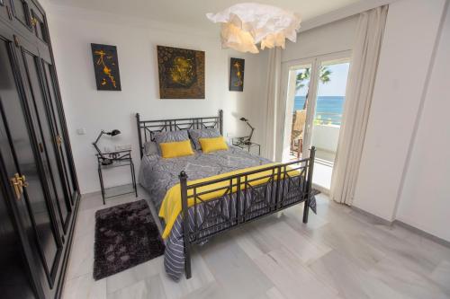 Villa Venecia, Apartamento de Lujo en 1º línea de playa + parking