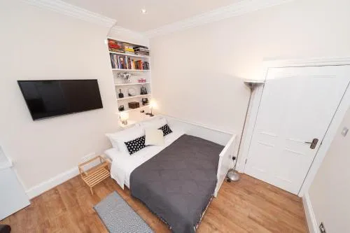 Central London Apartment - Great Location photo 5