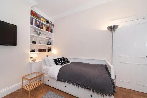 Central London Apartment - Great Location photo 7