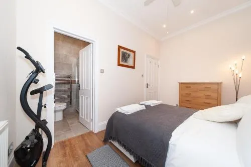 Central London Apartment - Great Location photo 10
