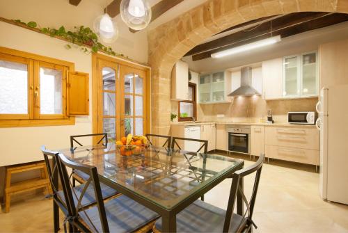 Casa Aina, 15