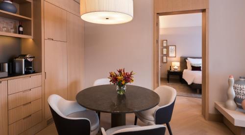 Un lugar para sentarse en Waldhotel by Bürgenstock