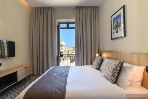 Gallery image of La Falconeria Hotel in Valletta