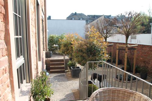 Gallery image of Junior Suite The Backyard TBY 01 in Trier