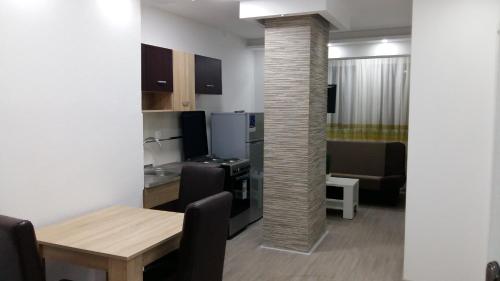 Dapur atau dapur kecil di Loznicki stan na dan