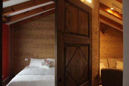 Легло или легла в стая в Aymon de Challant