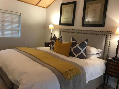 Ένα ή περισσότερα κρεβάτια σε δωμάτιο στο Valley Lodge