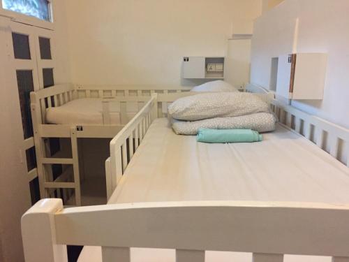 Katil atau katil-katil dalam bilik di Royal Hostel Singapore