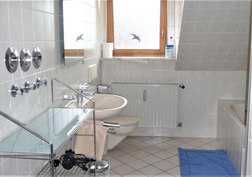 Phòng tắm tại Gästehaus Reischmann
