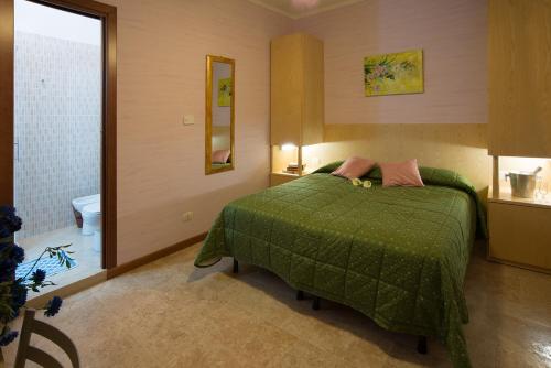 Gallery image of Hotel Fiordaliso in Sirmione