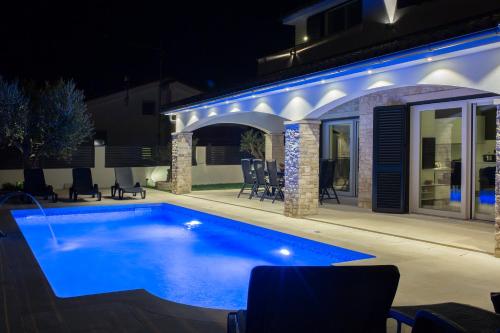 Πισίνα στο ή κοντά στο Villa Kata