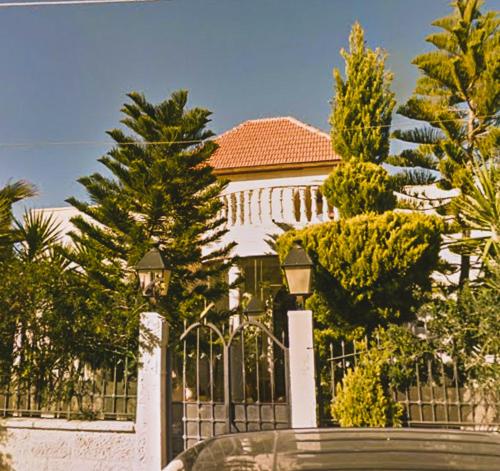 Κήπος έξω από το Hayek Guest Villa