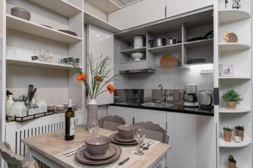 Athens Flower Apartment