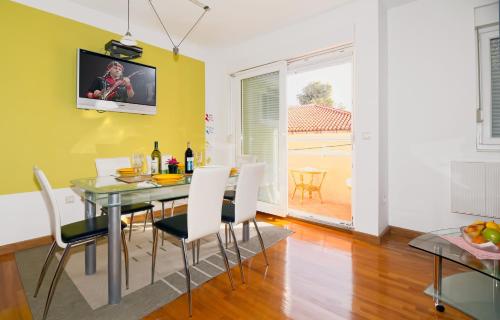 Apartman Magdalena Galileo sa pogledom na more i plazu
