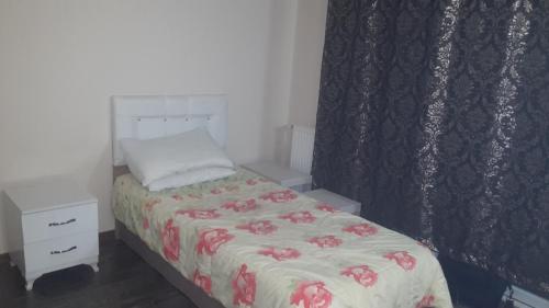 Homestay Room For Rent Good Price For You Istanbul Turkey Booking Com