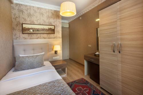 Economy Twin Room