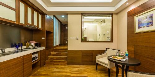 Ruang duduk di Jasmine City Hotel
