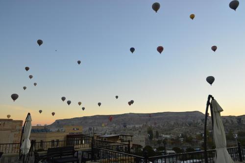 Üldine mäevaade või majutusasutusest Cappadocia Elite Stone House pildistatud vaade