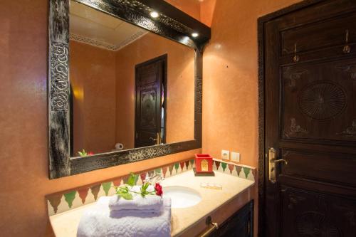 Bathroom sa Villas Fleurs Marrakech