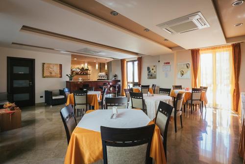 En restaurang eller annat matställe på Hotel Costa Azul