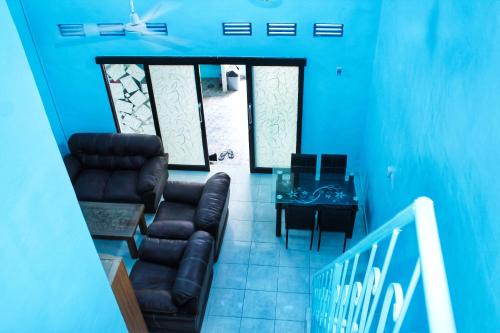 Ruang duduk di KJ Gold House Senggigi