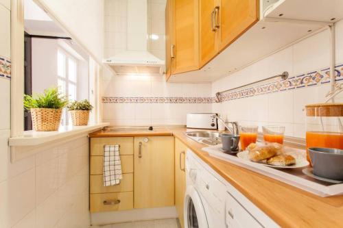 Hostly Rivero 2B Center-Fibre-communal terrace-Parking Optional-CLess
