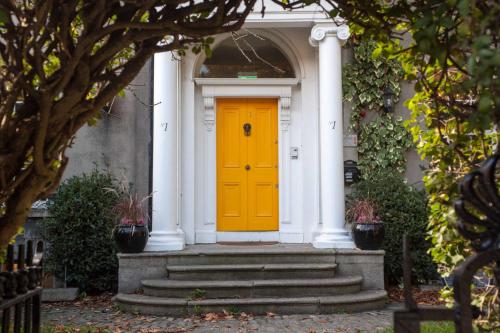 Fachada o entrada de The Historical Harcourt Suites