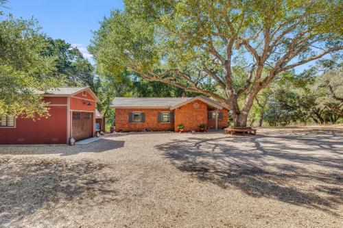 Cottage Creek Vineyards – Photos 2