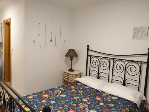 Ένα ή περισσότερα κρεβάτια σε δωμάτιο στο Lisbon Hostel Terminal 4