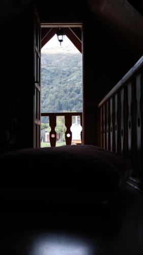 Γενική θέα στο βουνό ή θέα στο βουνό από  αυτό το καταφύγιο
